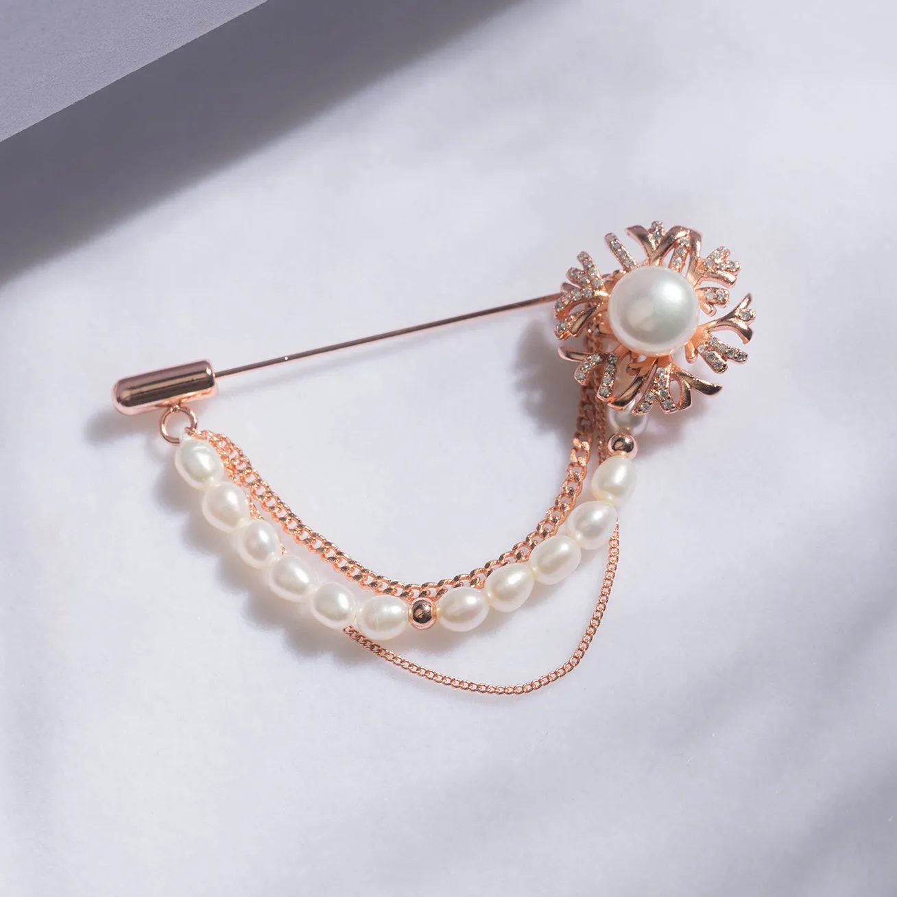 Elegant Freshwater Pearl Brooch WC00054 | GARDENS