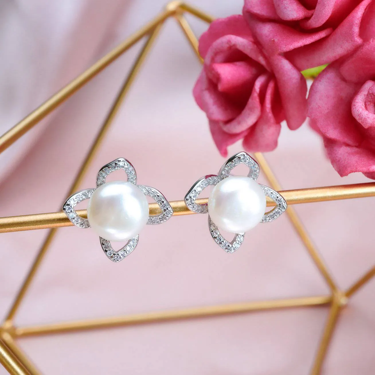 Elegant Freshwater Pearl Earrings WE00089