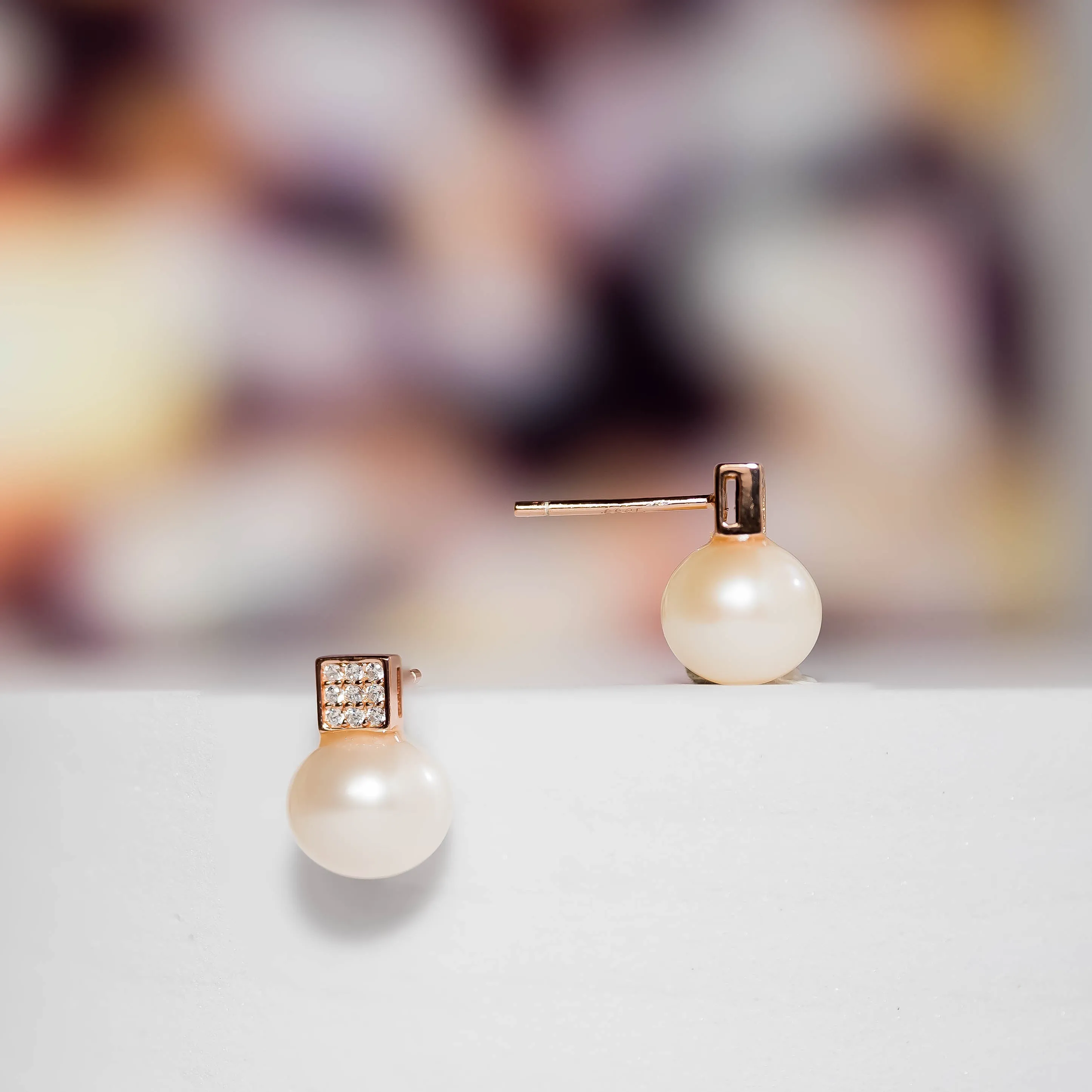 Elegant Freshwater Pearl Earrings WE00284