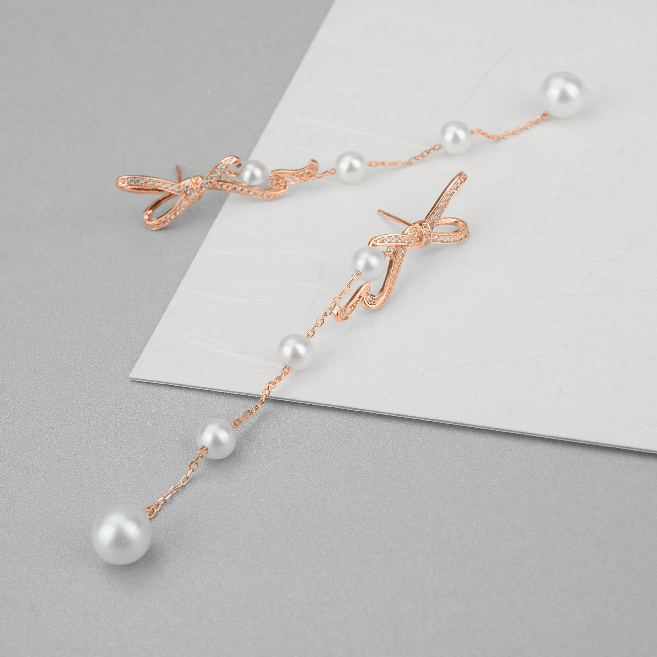 Elegant Freshwater Pearl Earrings WE00361