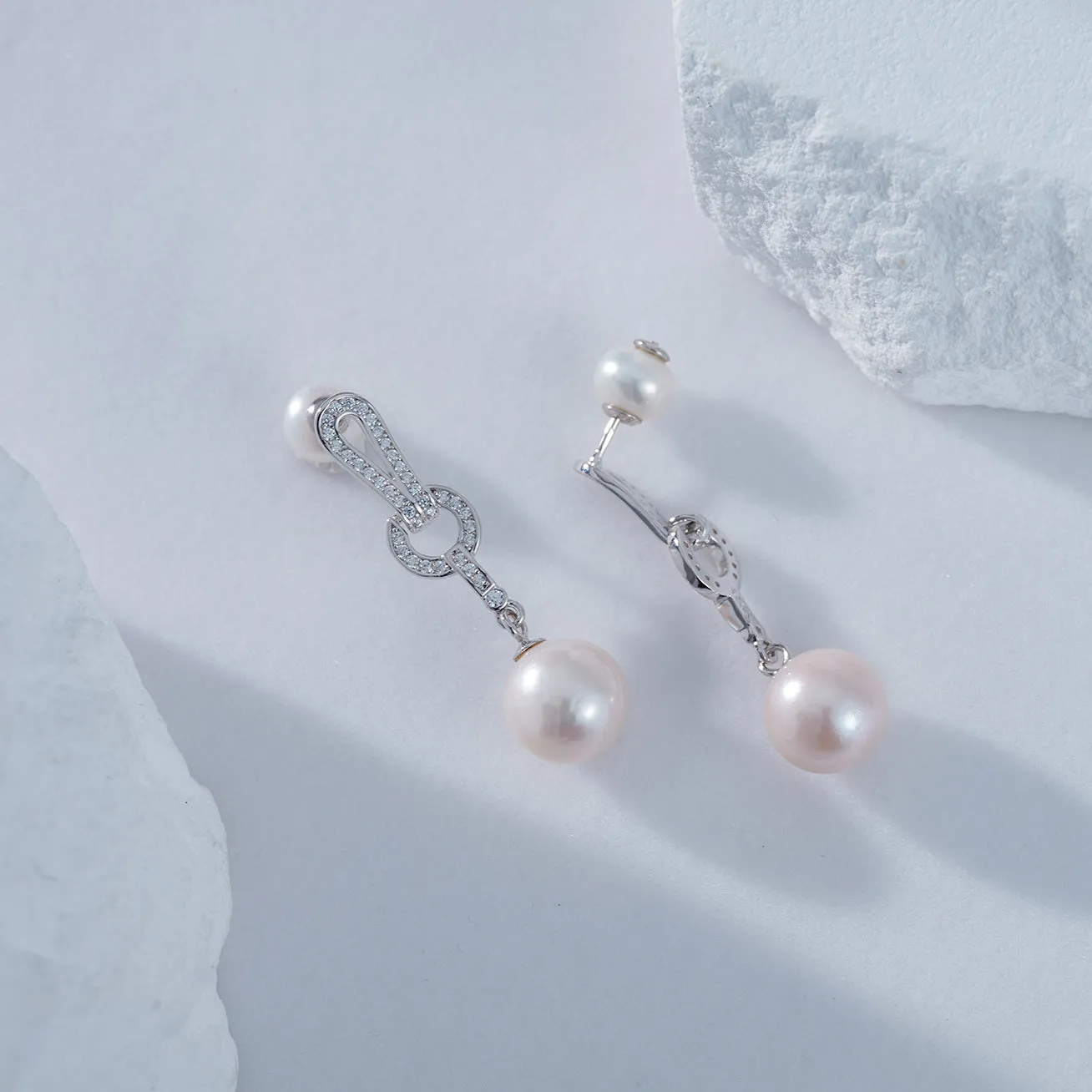 Elegant Freshwater Pearl Earrings WE00594