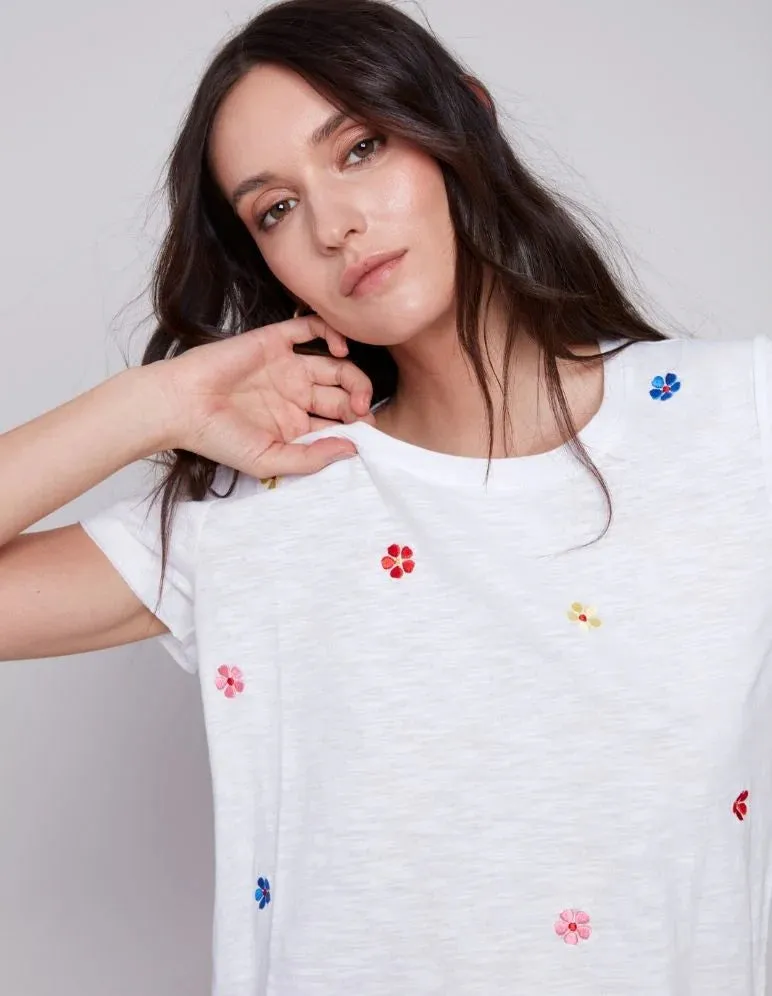 FLORAL EMBROIDERED TOP