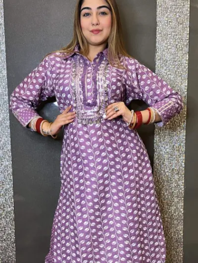 Lavender Lilac Embroidery Women Kurti Set