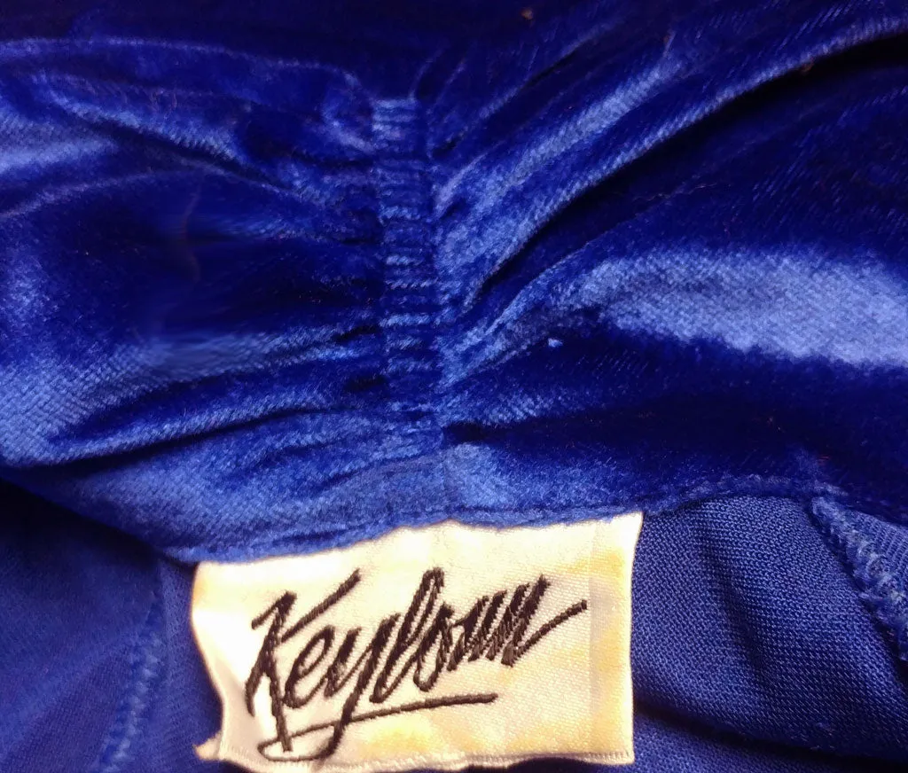 *VINTAGE KEYLOUN LUXURIOUS PANNE VELVET RUCHED DRESSING GOWN IN A FABULOUS SHADE OF MIDNIGHT SAPPHIRE